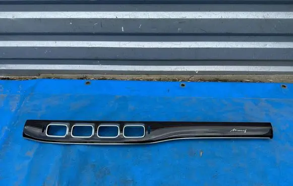 Mercedes-Benz GLE W167 Dashboard trim A1676803314