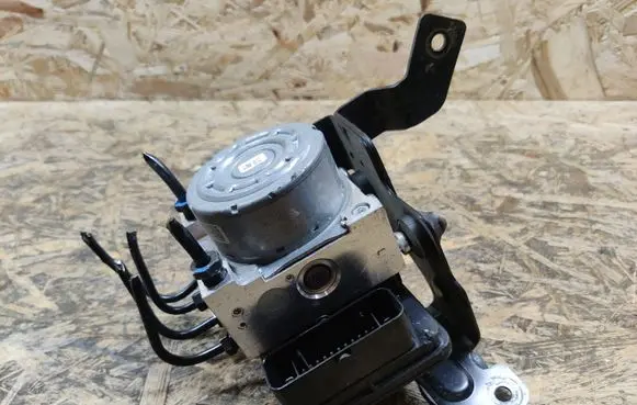 Hyundai i10 ABS Pump 58900B4800