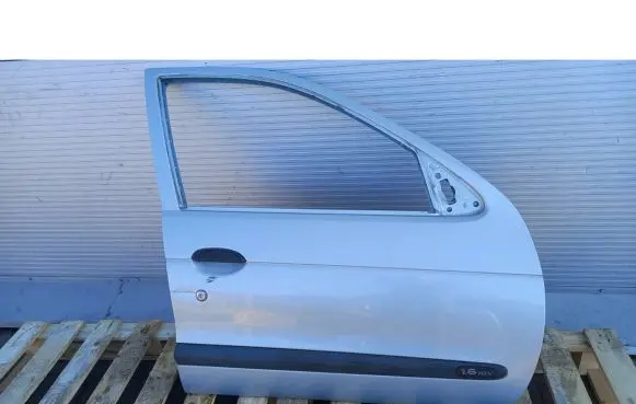 Renault Megane I Front door
