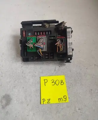 Citroen Berlingo Fuse box set 964125808000