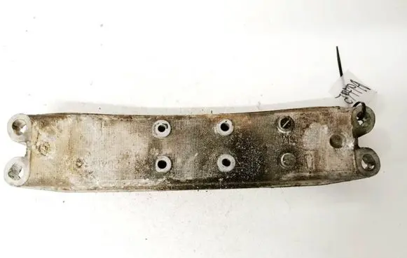 Lexus IS 220D-250-350 Engine mounting bracket