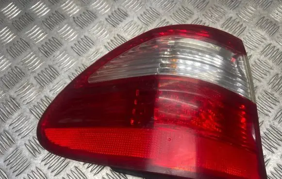 Mercedes-Benz E W211 Rear/tail lights RS102