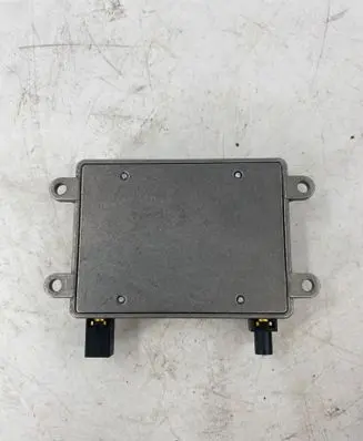 Mercedes-Benz GL X164 Aerial antenna amplifier 2118200885 09701212