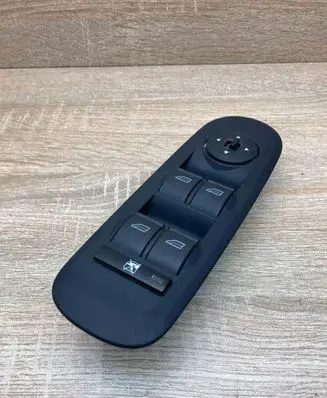 Ford Galaxy Electric window control switch 6M2T14A132AE
