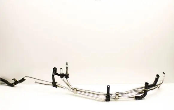 Engine coolant pipe/hose