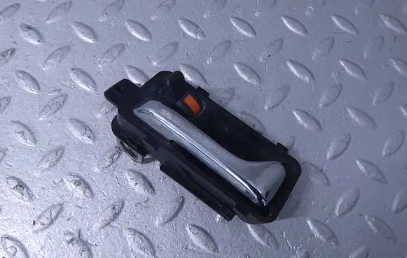 Ford Granada Front door interior handle 82GBF22601AC