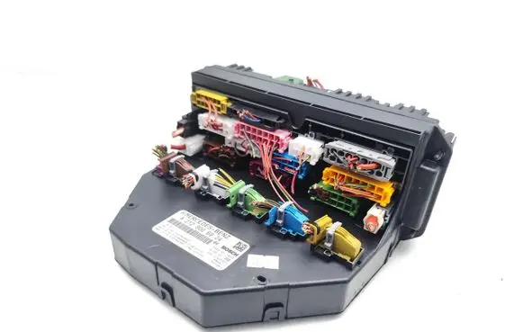 Mercedes-Benz E W212 Fuse module A2129006924 A2129015304 A2129024408