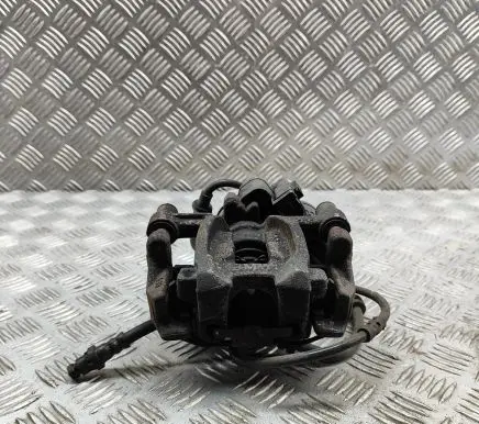 BMW 2 F44 Rear brake caliper 6883025 1543679