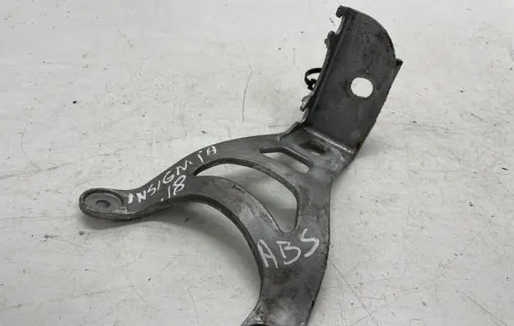 Opel Insignia B ABS pump bracket 1261320862