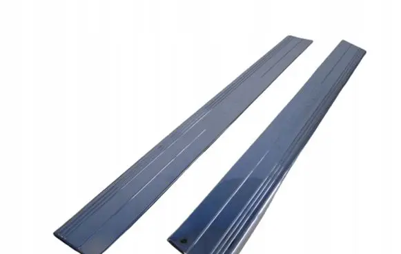 Mercedes-Benz CLS AMG C219 Front sill trim cover A2196801335 A2196801435