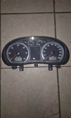 Volkswagen Polo IV 9N3 Speedometer (instrument cluster) 6Q0920804K 110080320038 A2C50104111