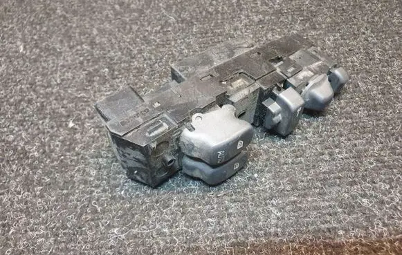 Volvo S40, V40 Electric window control switch 30889749 00W522