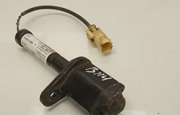 Peugeot RCZ Bonnet Pedestrian Airbag Actuator YM17301780