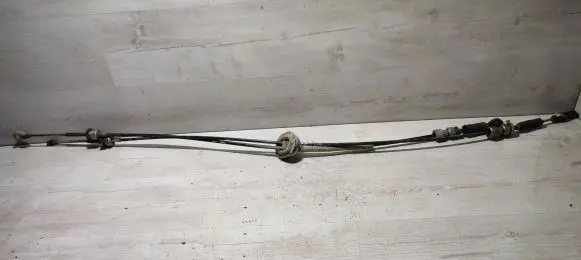 Gear shift cable linkage