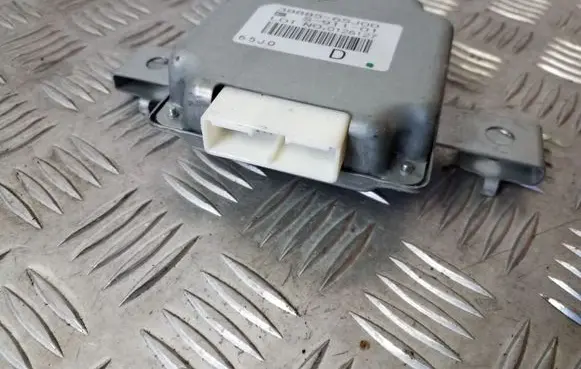 Suzuki Grand Vitara II Gearbox control unit/module 3888565J00 S91101