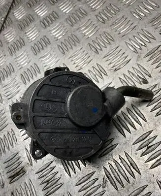 Mercedes-Benz E W210 Vacuum pump A6122300065