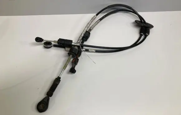 Ford Focus C-MAX Gear shift cable linkage