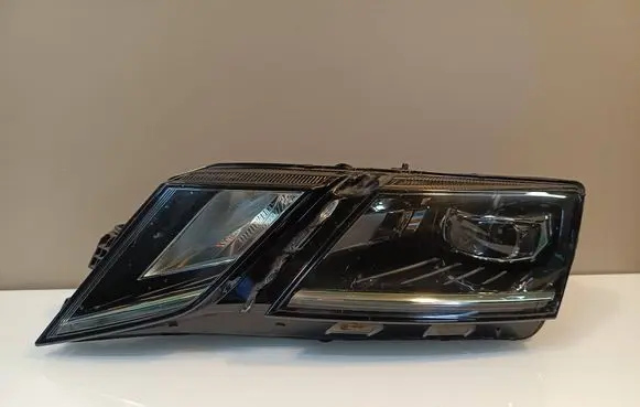 Skoda Octavia Mk3 (5E) Headlight/headlamp 5E1941015E