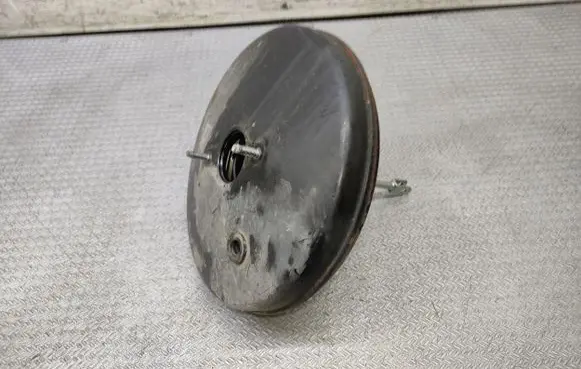 Renault Laguna III Brake booster 0204051643