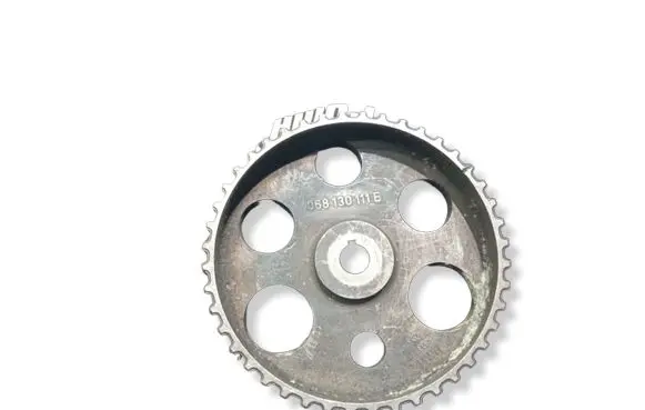 Volkswagen PASSAT B3 Fuel pump gear (pulley) 068130111B