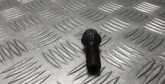 BMW 5 F10 F11 Nuts/bolts 