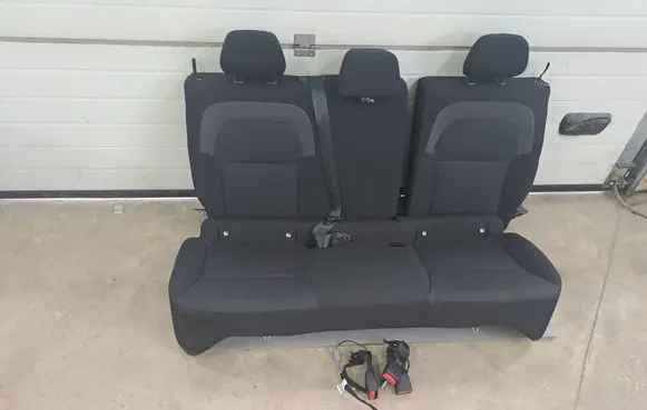 Dacia Sandero III Second row seats 