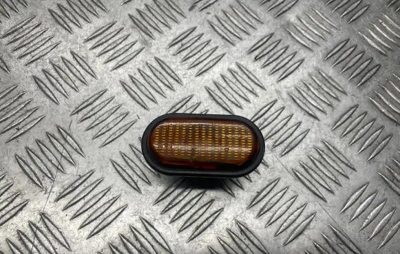 Renault Scenic I Front fender indicator light 0142789