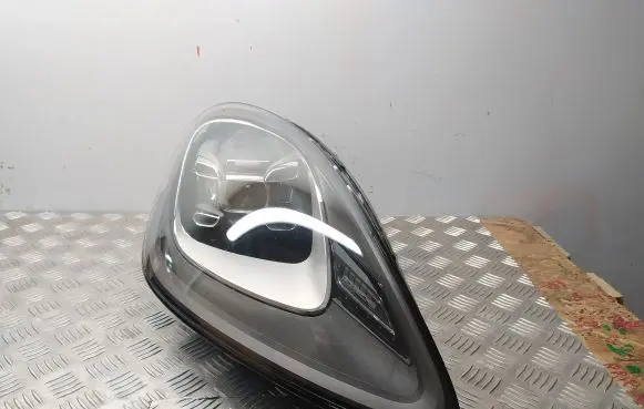 Porsche Cayenne (9Y0 9Y3) Headlight/headlamp 9Y0941034P