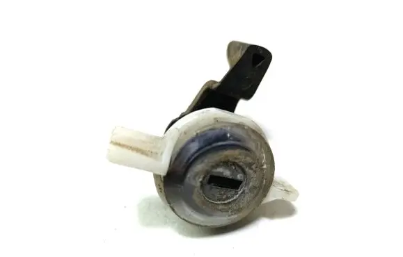Renault Clio II Coupe door lock (next to the handle) 