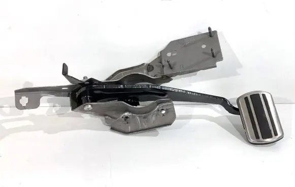 Peugeot 3008 II Pedal assembly 