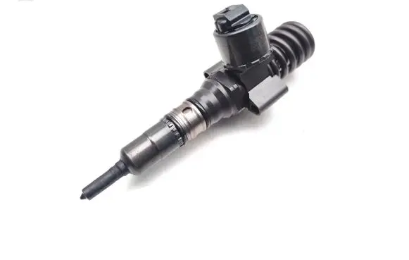 Volkswagen Golf V Fuel injector 0414720404