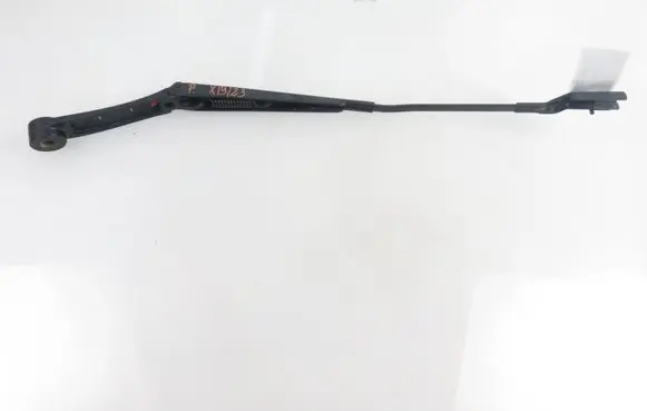 Hyundai i30 Front wiper blade arm F00S51F103