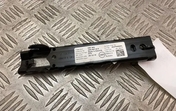 Audi A1 Seat belt adjustment rail 4M0857819