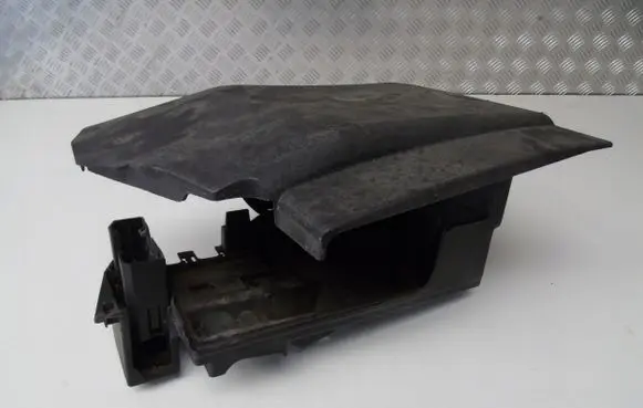 Opel Vectra C Battery tray 