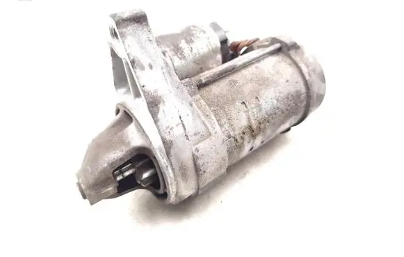 Toyota Yaris Starter motor 281000N040