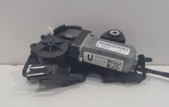 Mercedes-Benz C W205 Seat belt adjustment motor A2058600182 308362799AN 309319310A