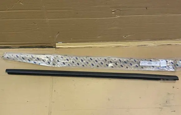 Front door trim (molding)