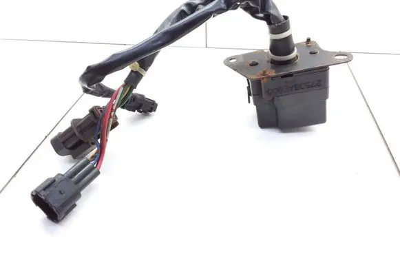 Subaru Outback Relay mounting block 27538AE000
