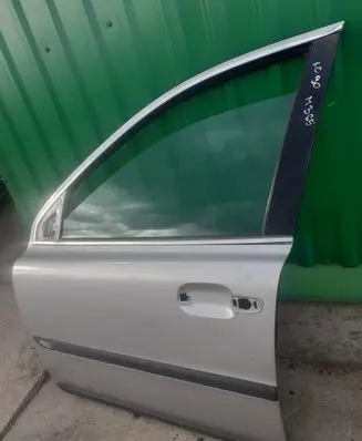 Volvo XC90 Front door