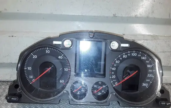 Volkswagen PASSAT B6 Speedometer (instrument cluster) A2C53194181