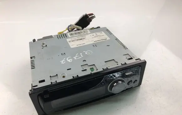 Hyundai Getz Radio/CD/DVD/GPS head unit DEH50UB