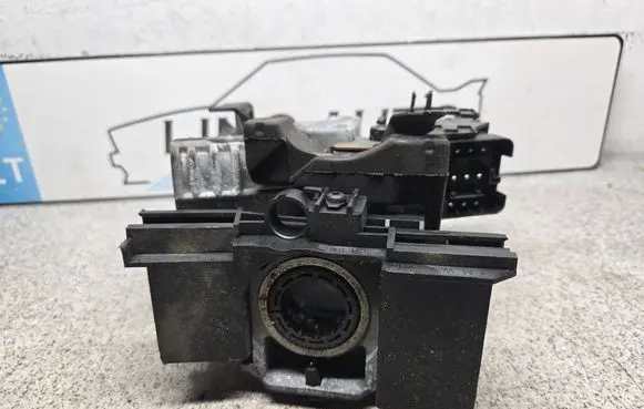 BMW 5 E39 Ignition lock 1161656 1093571