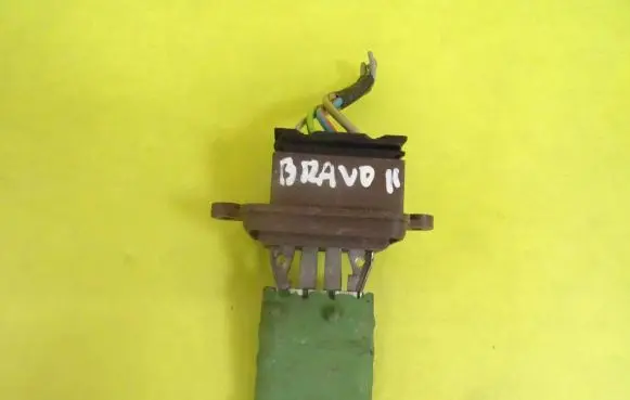 Heater blower motor/fan resistor