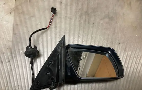 Audi A6 Allroad C6 Front door electric wing mirror E1010629
