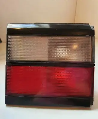 Volkswagen PASSAT B3 Tailgate rear/tail lights 333945107