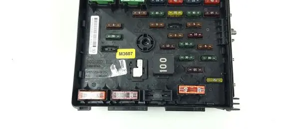Audi Q3 8U Fuse module 3C0937125A M3607