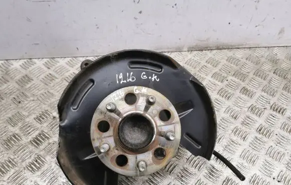 Toyota Corolla E210 E21 Rear wheel hub