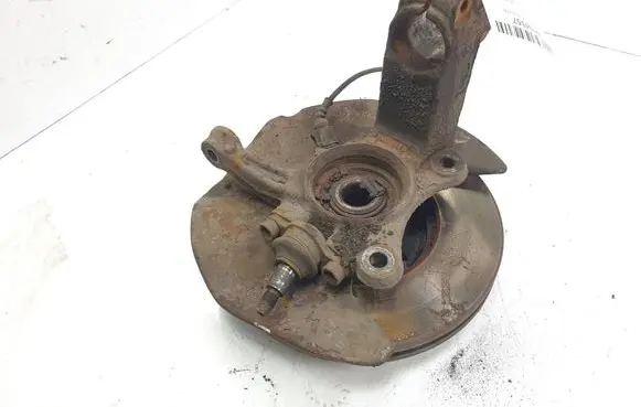 Volkswagen Transporter - Caravelle T5 Front wheel hub spindle knuckle