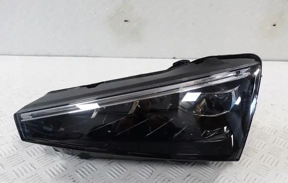 Skoda Scala Headlight/headlamp 657941015A
