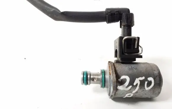 Mercedes-Benz E C207 W207 Hydraulic servotronic pressure valve 613664